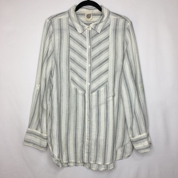 Anthropologie Tops - LILKA windrift button up swim coverup top D20